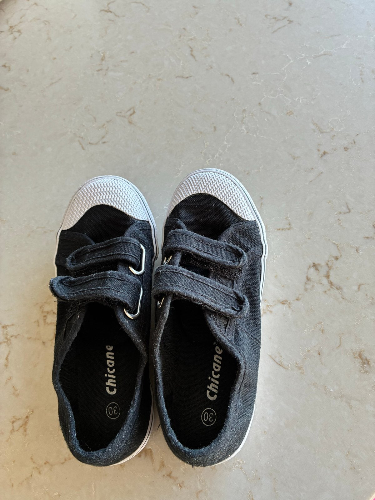 Chicane sneakers maat 30 - Zwart met klittenband, Ophalen of Verzenden, Gebruikt, Jongen of Meisje, Schoenen