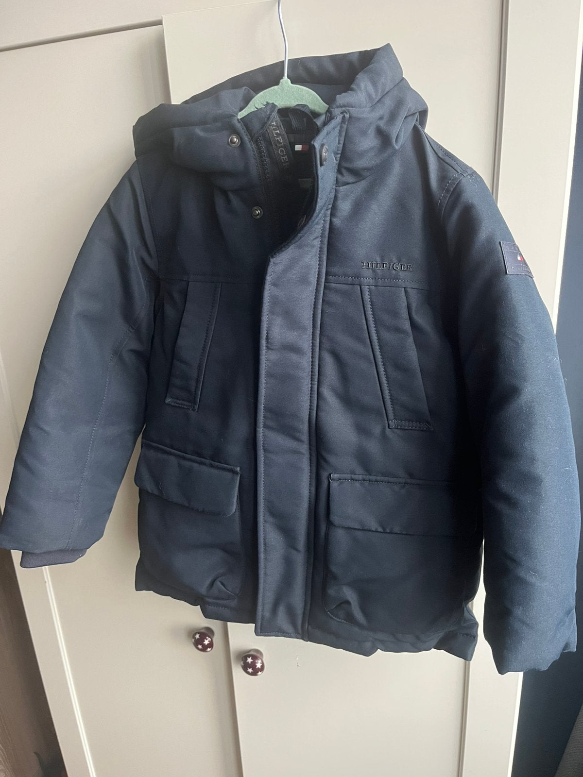 Tommy Hilfiger jas. 110, Ophalen of Verzenden, Zo goed als nieuw, Jongen, Jas