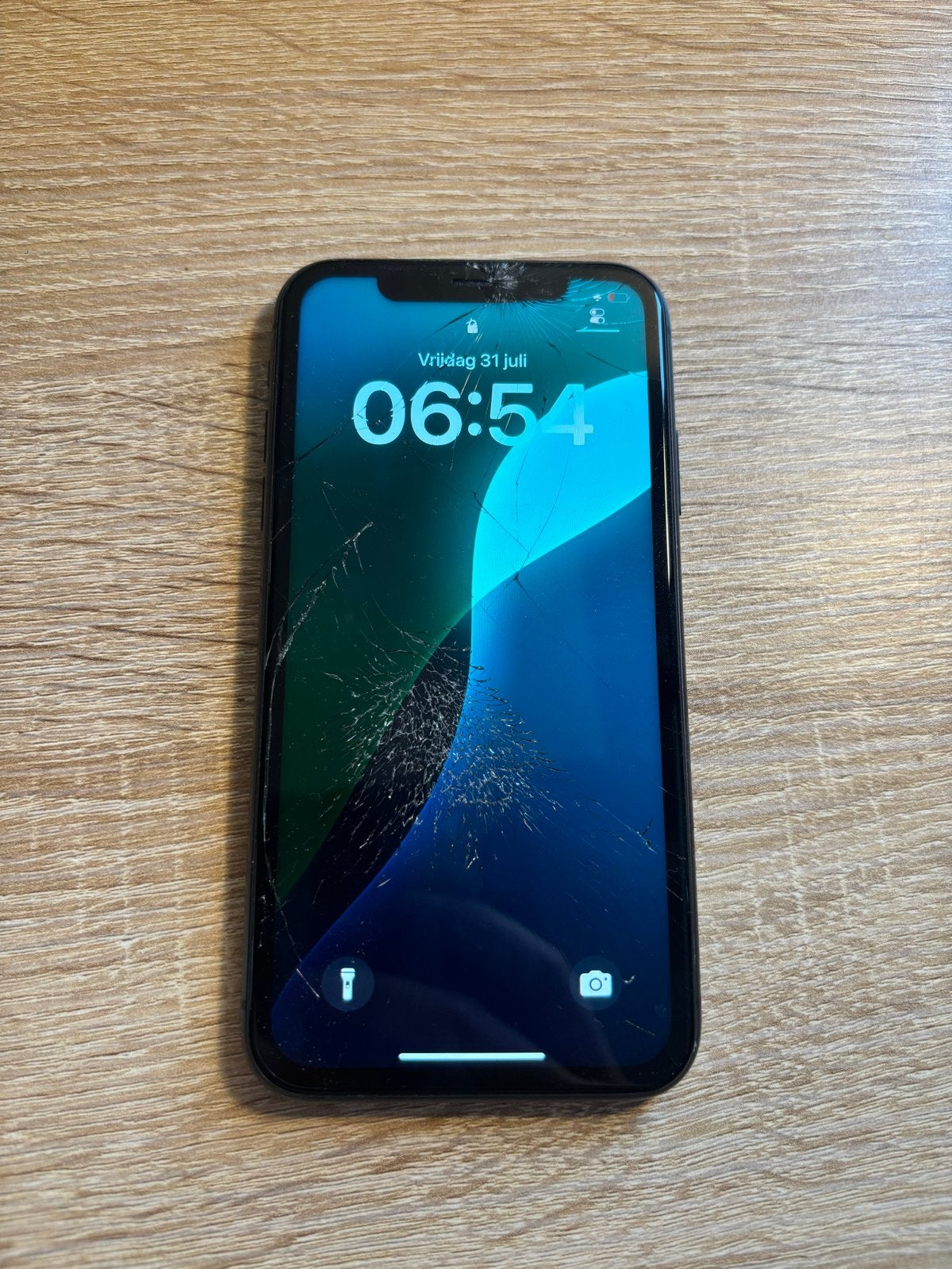 iPhone 11 Zwart kapot scherm, Gebruikt, Zwart, 64 GB, Zonder simlock