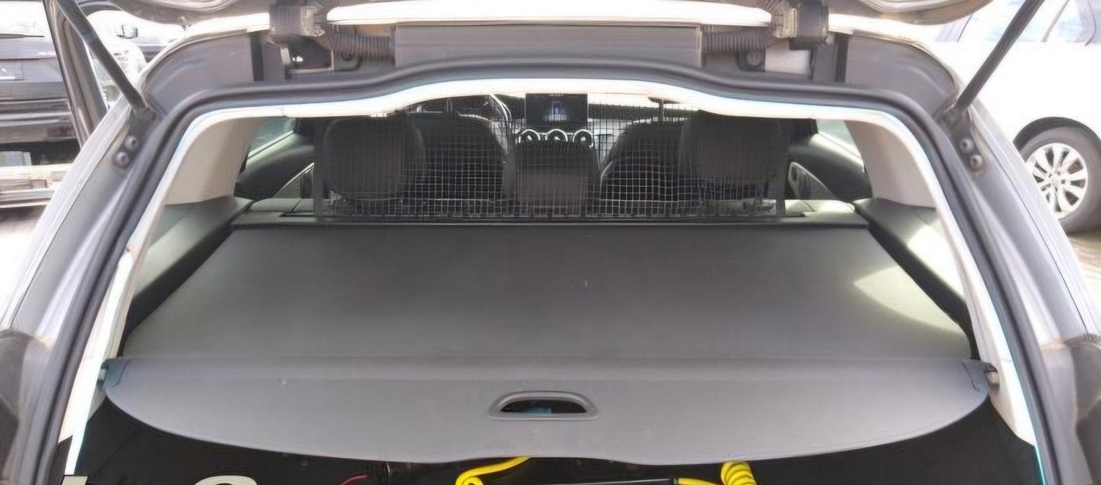 Rolhoes kofferbak hoedenplank roller mercedes w205 c klasse, Ophalen