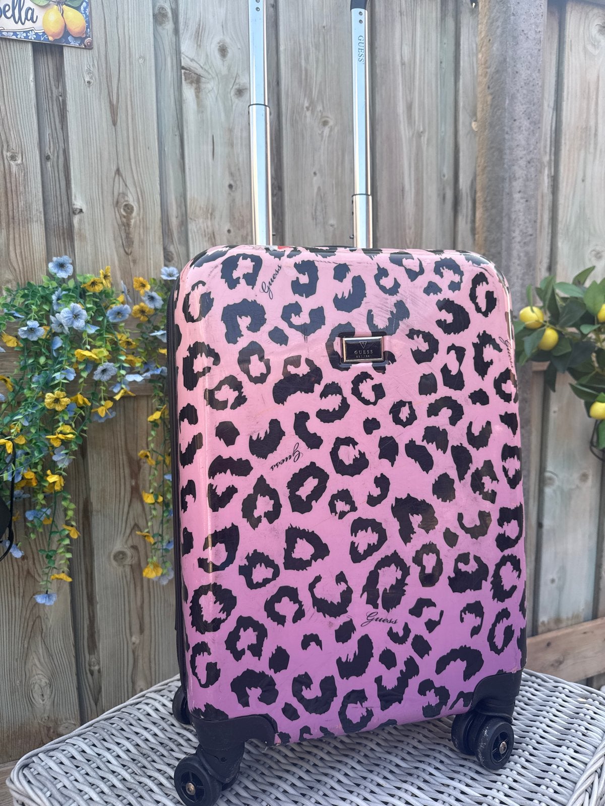Guess Koffer met Luipaardprint - Gebruikt, Sieraden, Tassen en Uiterlijk, Koffers, Gebruikt, 50 tot 60 cm, Hard kunststof, Slot