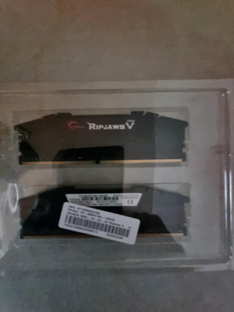 f4-3600 mhz 16gb 2x8  ddr4 ram, Computers en Software, RAM geheugen, Ophalen of Verzenden, Zo goed als nieuw, Desktop, 16 GB