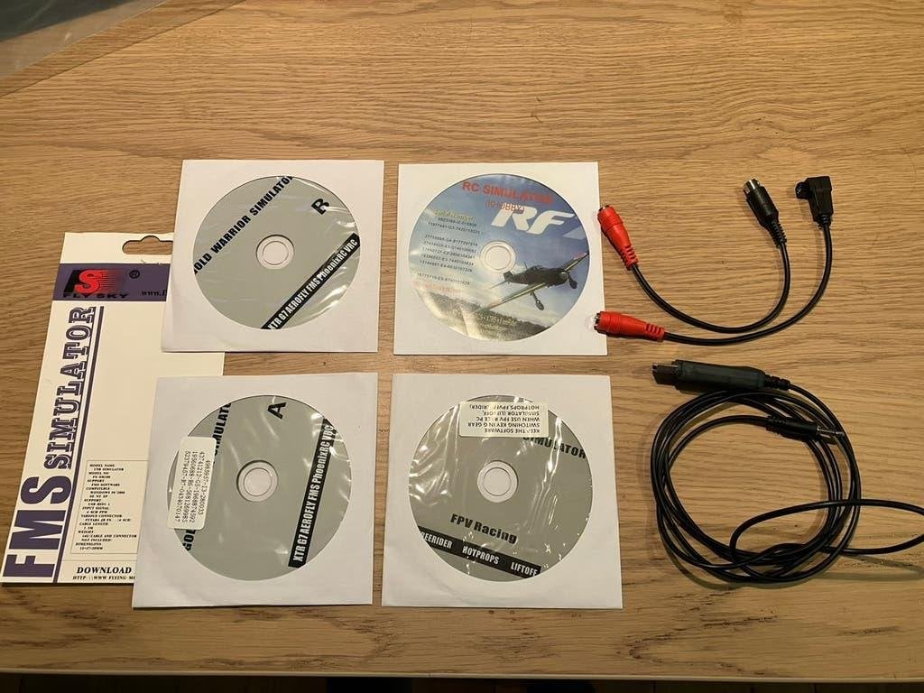 FMS RC Flight Simulator - USB Kabel + Software, Hobby en Vrije tijd, Modelbouw | Radiografisch | Vliegtuigen, Gebruikt, Ophalen of Verzenden