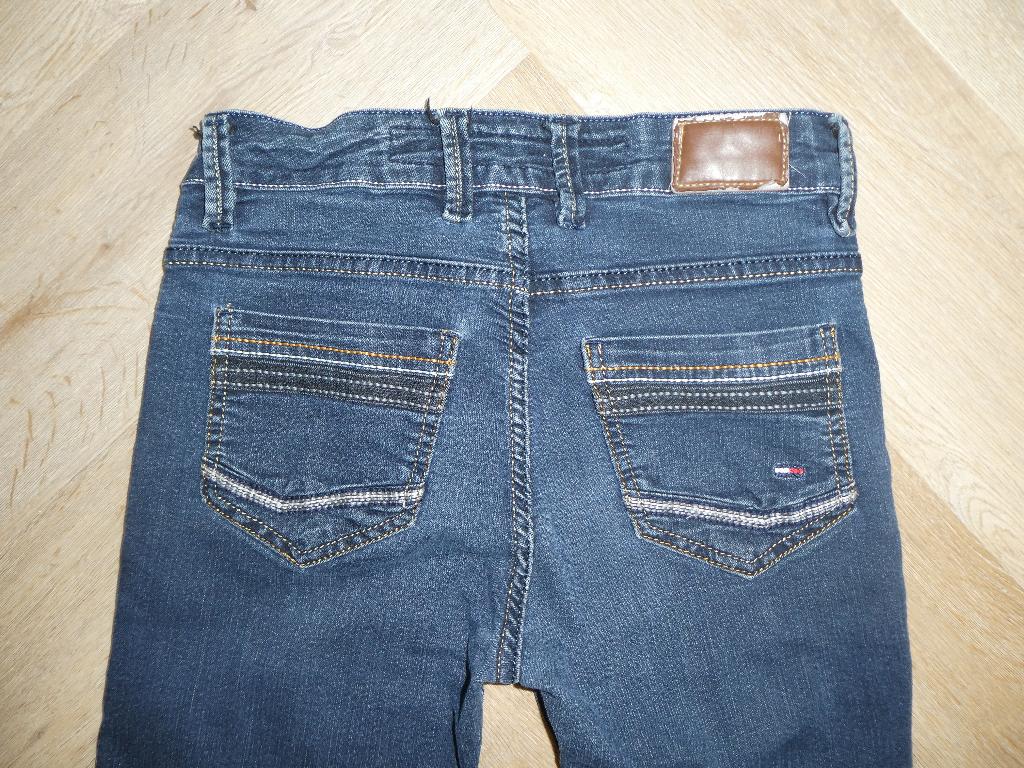Tommy Hilfiger dames spijkerbroek maat 29-32, Zo goed als nieuw, W30 - W32 (confectie 38/40), Tommy Hilfiger, Verzenden
