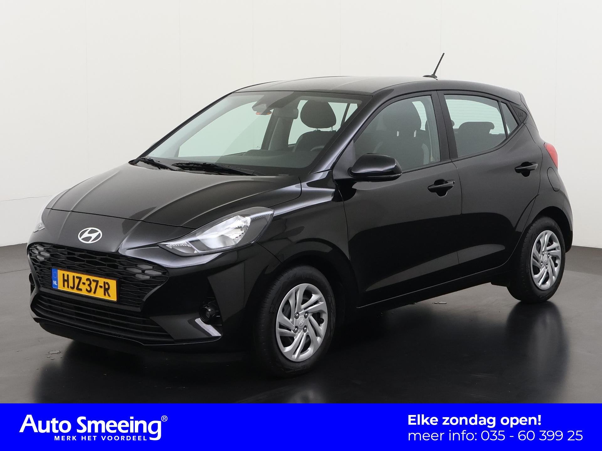 Hyundai i10 1.0 Premium 5-zits Automaat | Camera | Navigatie, Auto's, Stof, Euro 6, 899 kg, Zwart
