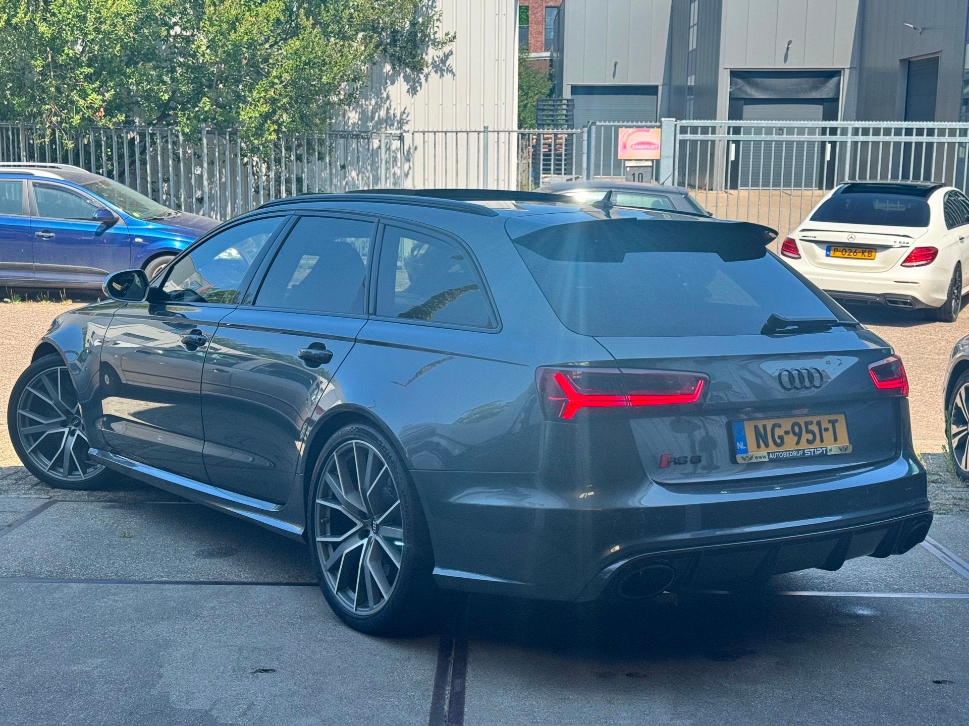 Audi A6 Avant 4.0 | TFSI | RS 6 | quattro | performance | 60, Auto's, Automaat, Dealer onderhouden, Gebruikt, Met garantie (alle)
