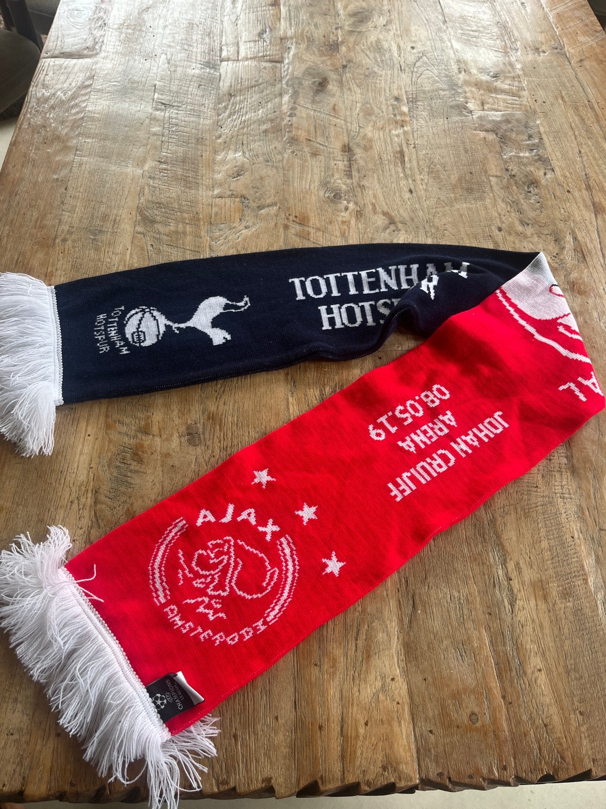 Ajax vs Tottenham Hotspur sjaal - Champions League 2019, Ophalen of Verzenden, Zo goed als nieuw, Ajax, Vaantje of Sjaal