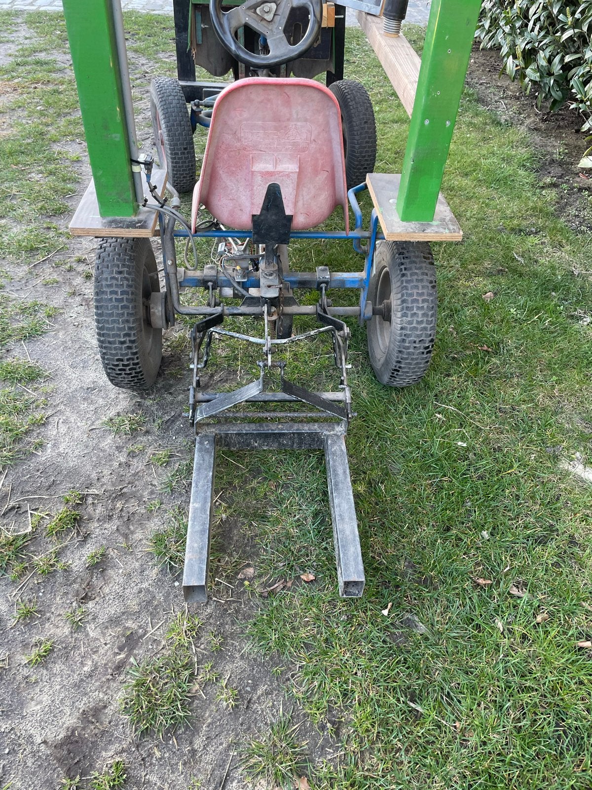 Tractor skelter met hef en palletvorken - Zelfbouw, Ophalen, Gebruikt, Overige merken
