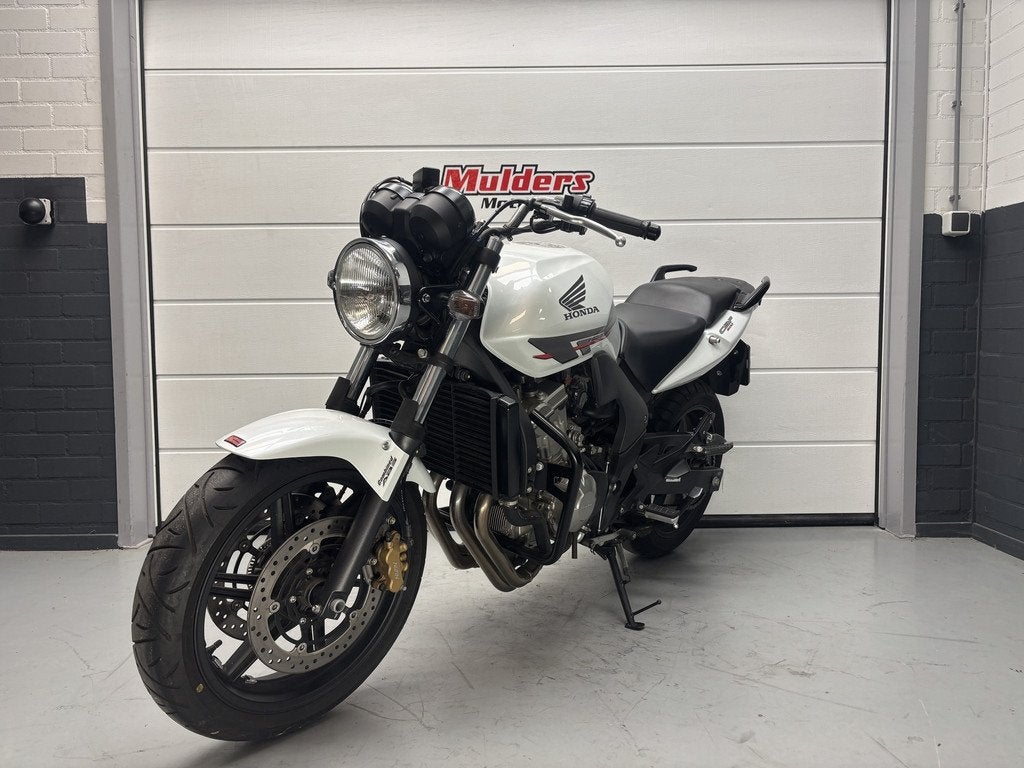 Honda CBF 600 N (bj 2010), Motoren, Motoren | Honda, Bedrijf, Mc.benelux@honda-eu.com, Toermotor, Doornveld 180 - 184
B-1731  Zellik, BE