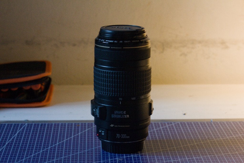 Canon EF 70-300mm f/4-5.6 IS USM, Audio, Tv en Foto, Fotografie | Lenzen en Objectieven, Canon, Zo goed als nieuw, 300 mm, Canon EF-S
