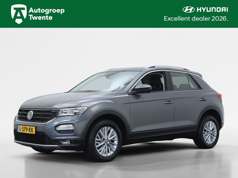 Volkswagen T-Roc 1.0 TSI Style | All Seasons | Carplay |, Auto's, Volkswagen, 12 maanden, Stof, Gebruikt, LED verlichting