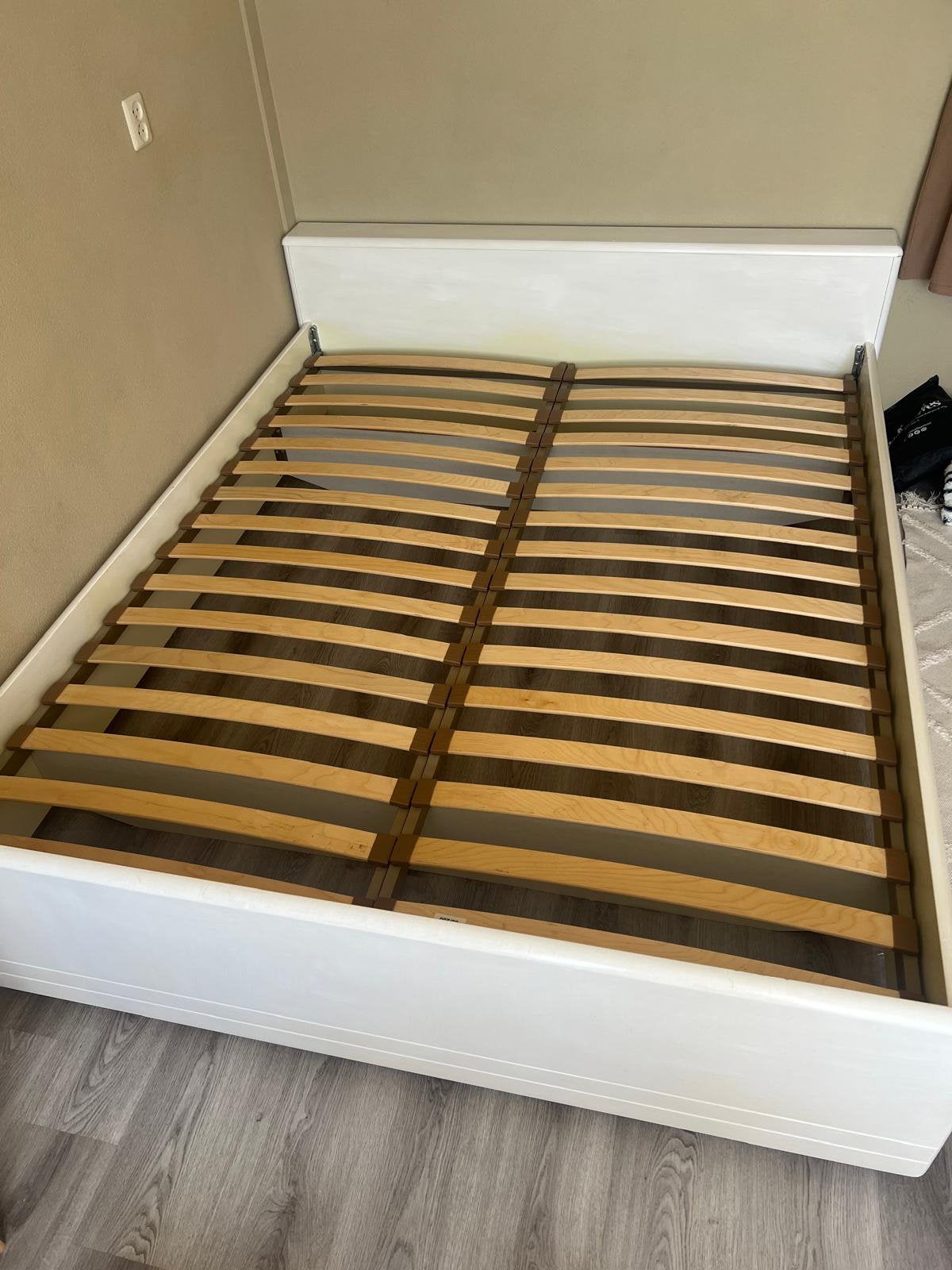 Bed 160x200, Ophalen, Eenpersoons, Zo goed als nieuw, 160 cm