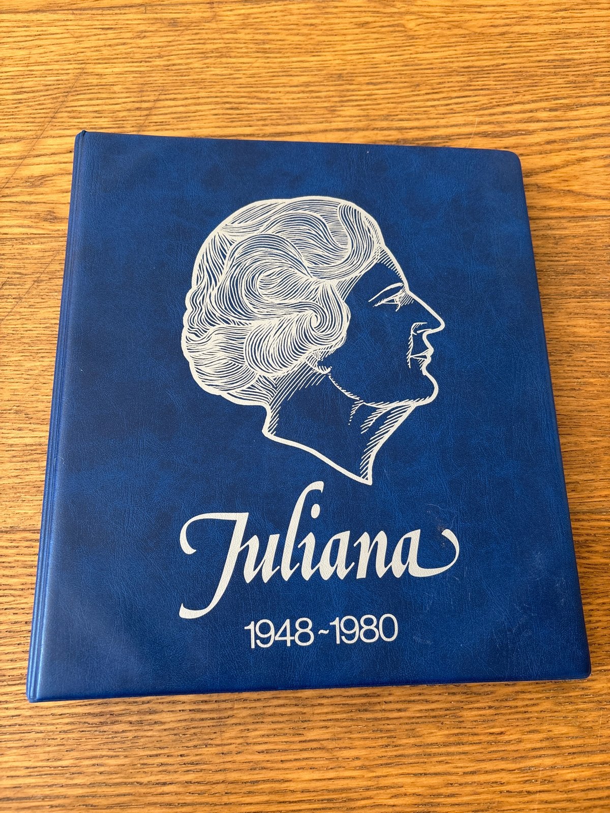 Muntalbum Juliana 1948-1980 met 9 muntenbladen, Verzenden
