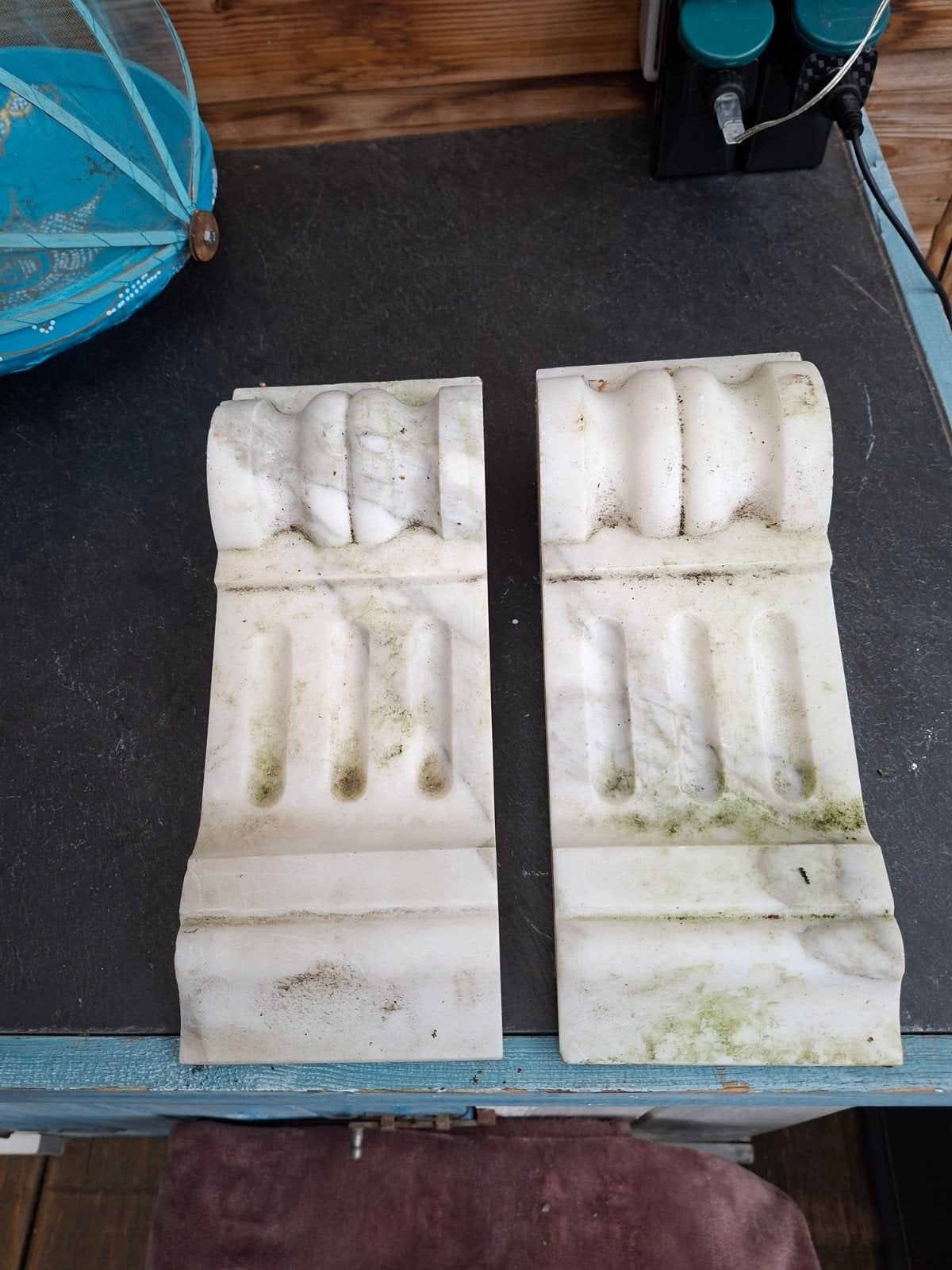 2 x marmeren consoles, Ophalen