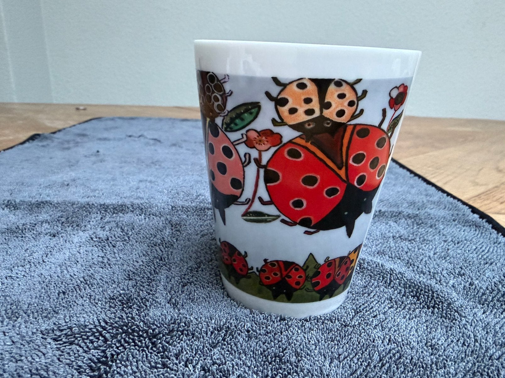 Mooie beker Novo van Ina de Jonge, Overige merken, Keramiek, Zo goed als nieuw, Overige stijlen
