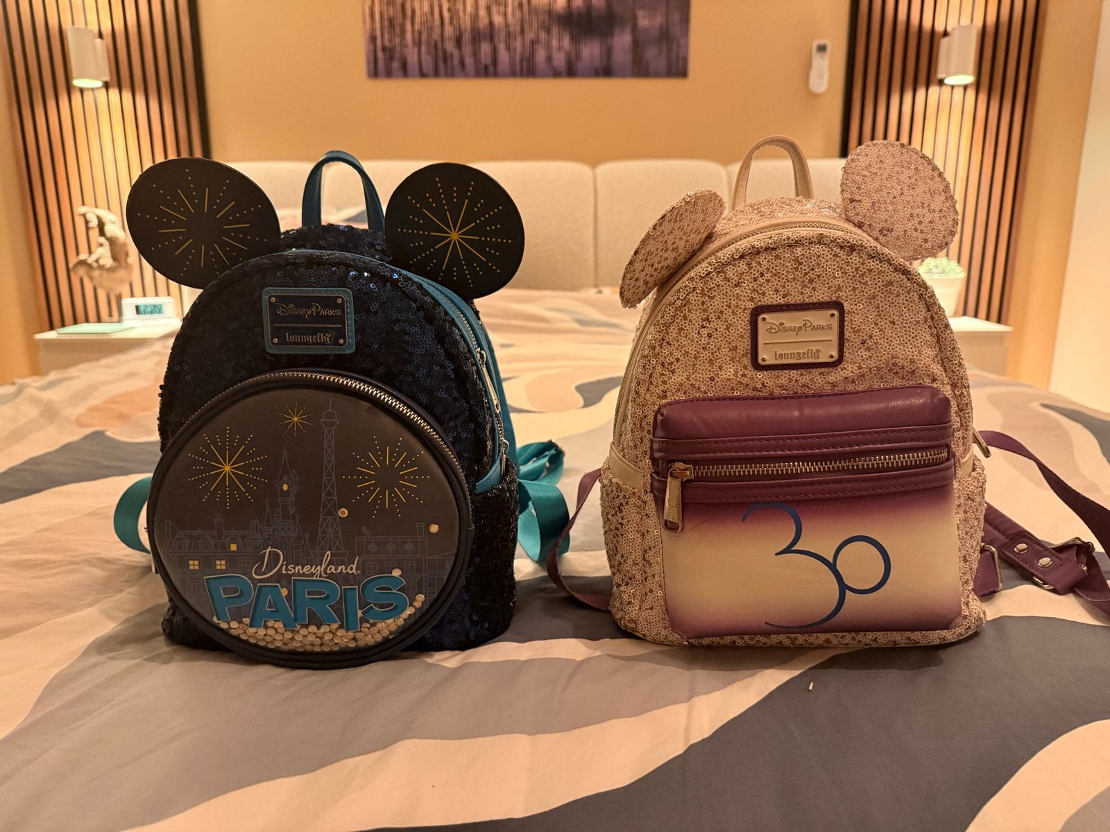 2 Originele Disneyland Parijs Loungefly tassen, Ophalen of Verzenden, Gebruikt, Overige kleuren, Overige typen