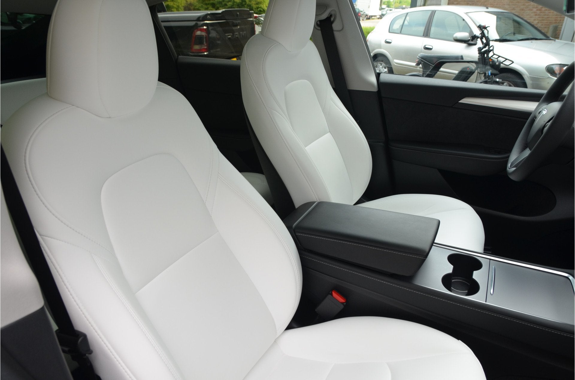 Tesla Model Y RWD 58 kWh LFP accu AutoPilot3.0 Ryzen, Auto's, Automaat, 12 maanden, Achterwielaandrijving, Gebruikt
