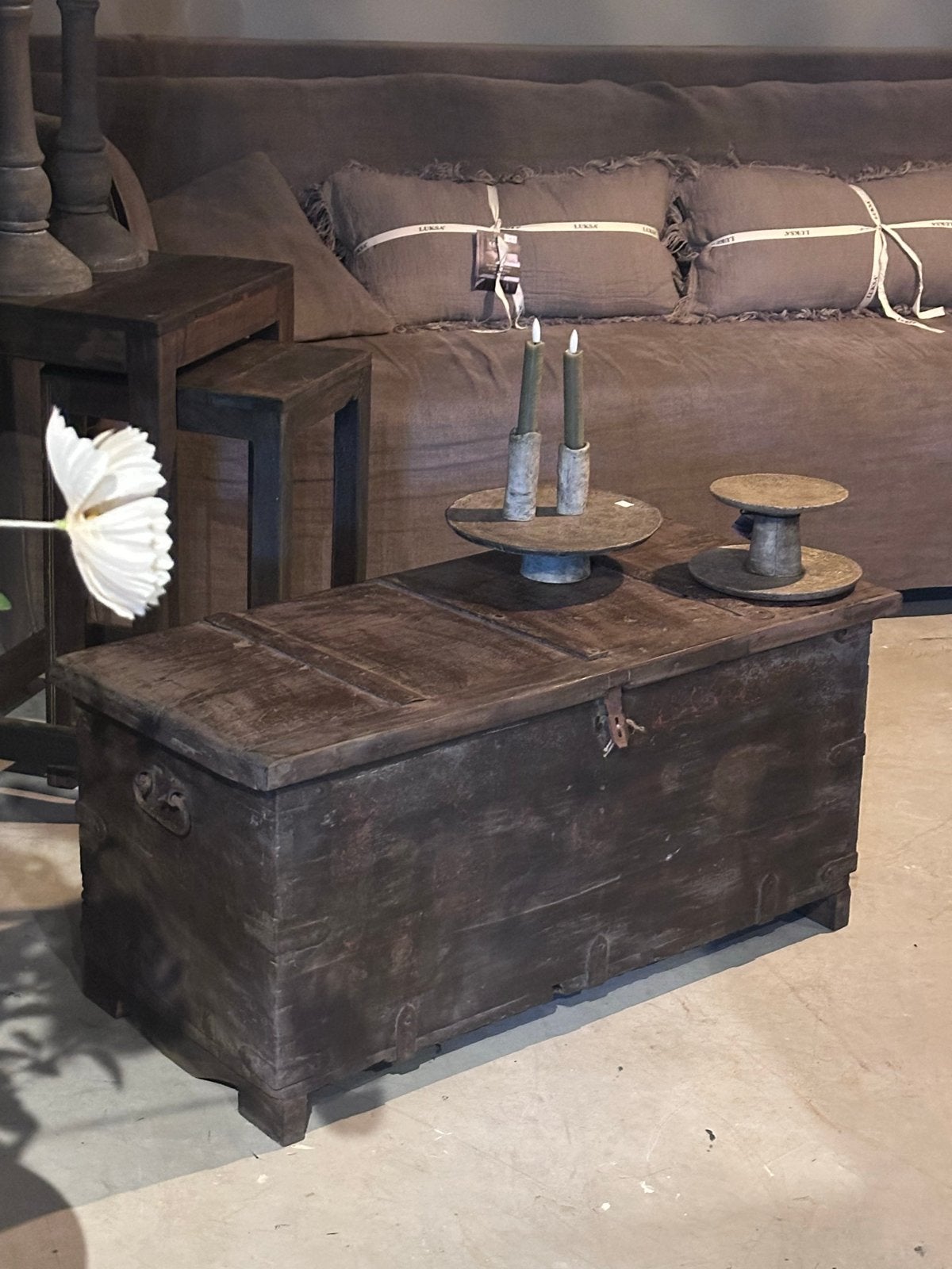 Unieke Oude Houten Kist uit India - 86x41x41 cm, Antiek en Kunst, Curiosa en Brocante, Ophalen