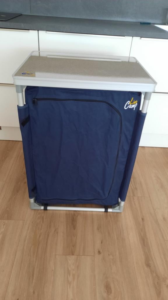 Camping kastje Camp Line .Aluminium frame in Draagtas., Ophalen, Campingkast