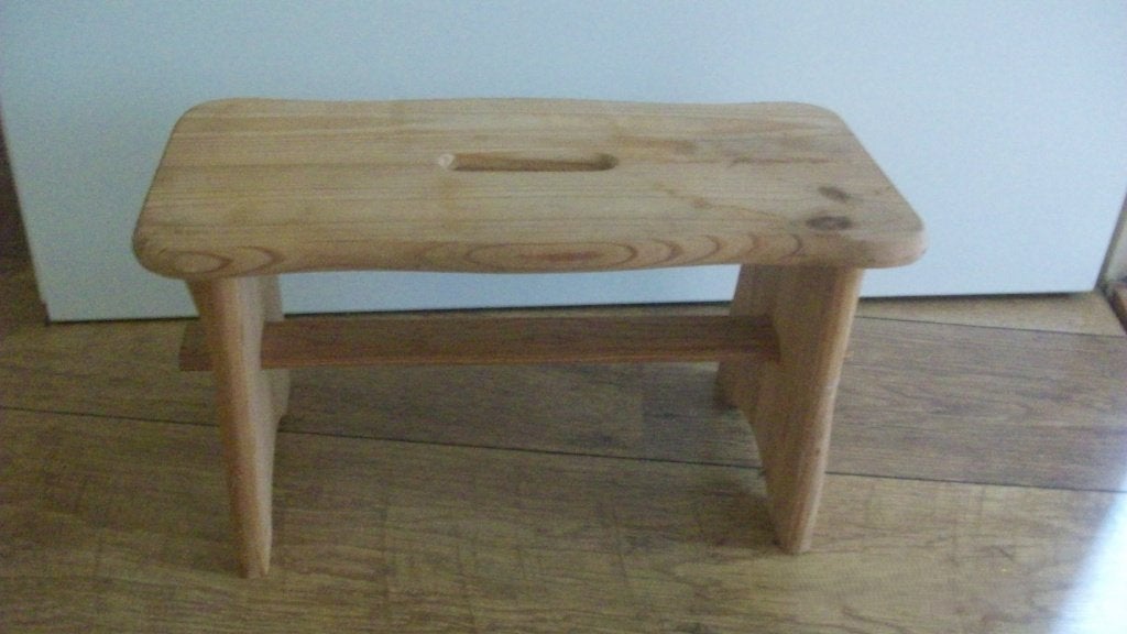 Houten krukje / voetenbankje / vensterbankkrukje, Hout, Beige, Ophalen of Verzenden, Landelijk