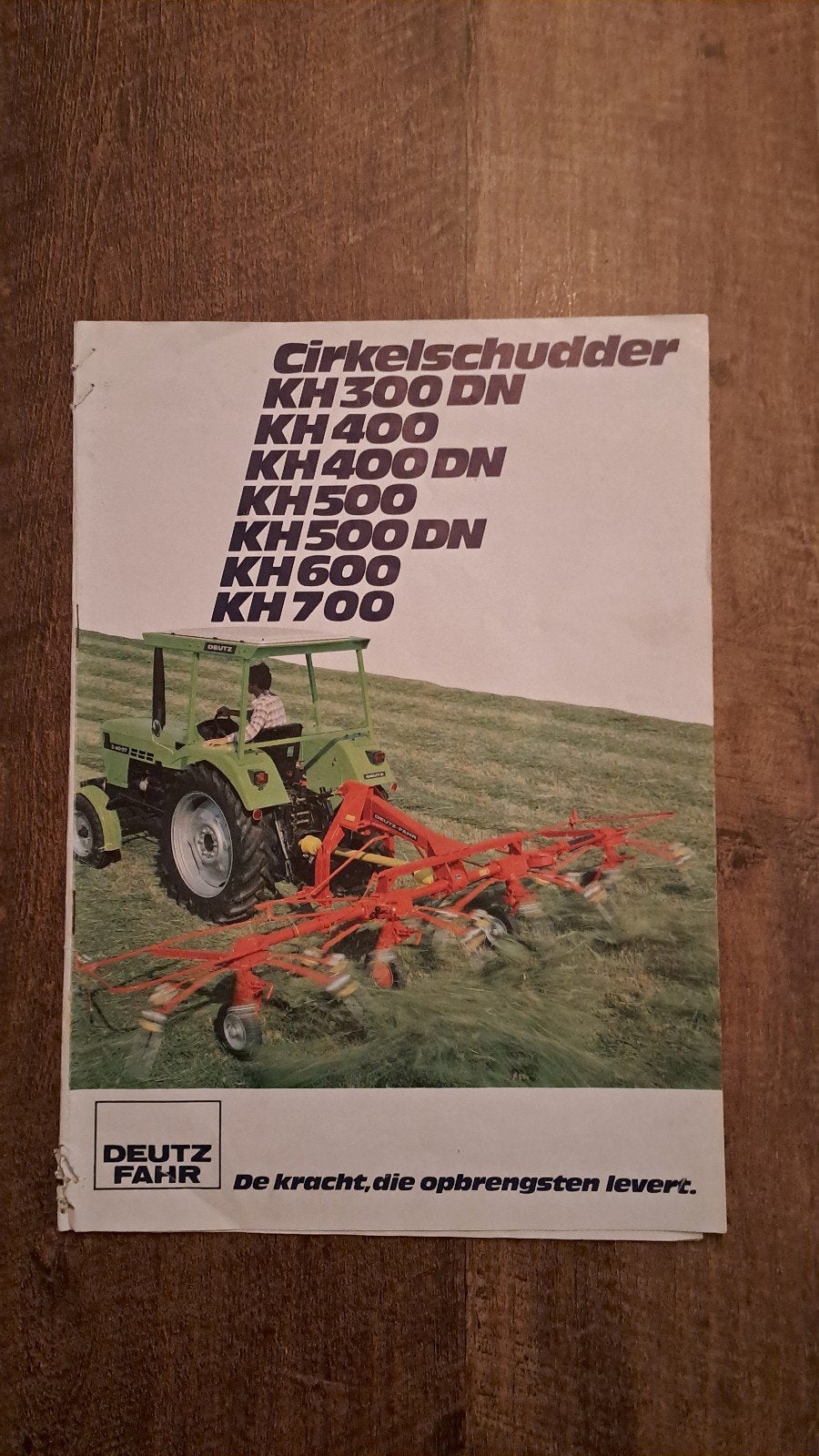 folder DEUTZ FAHR  KH cirkelschudder programma hooischudder, Ophalen of Verzenden, Gelezen, Folder