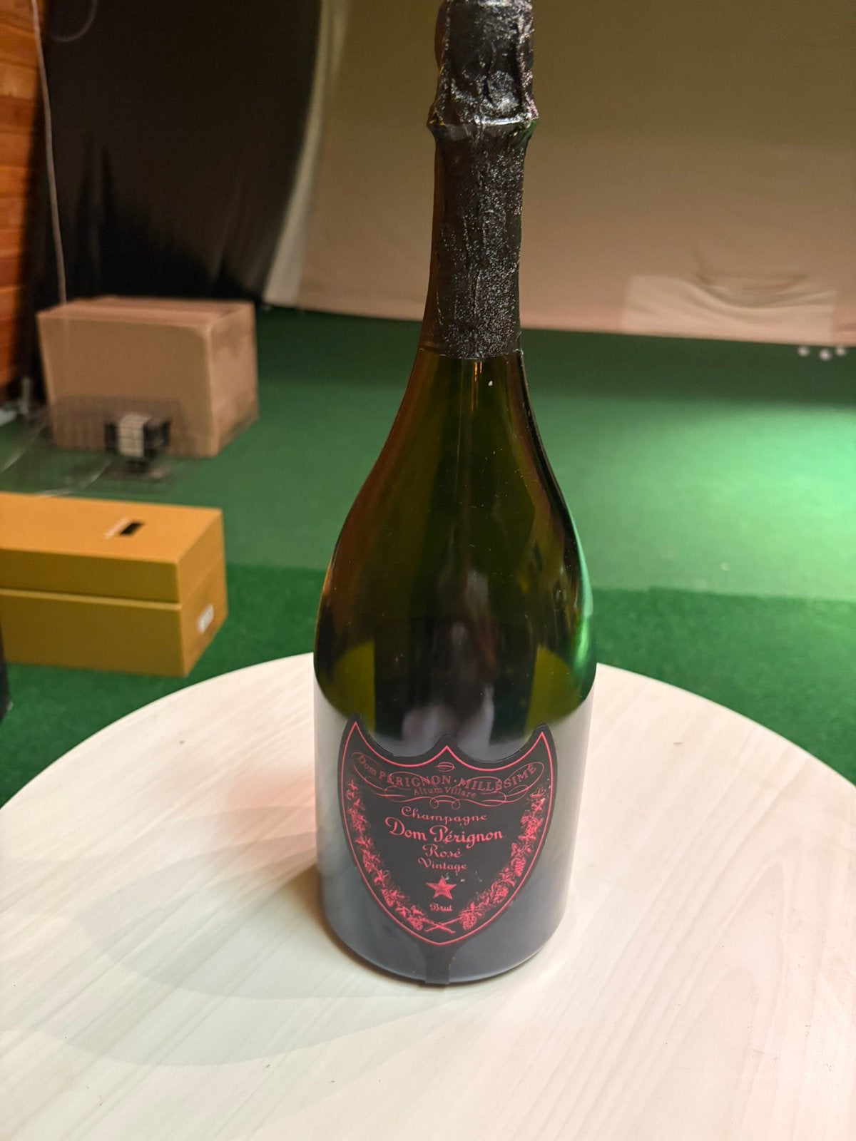Dom perignon rose lumnius 1,5 liter dummy, Verzamelen, Wijnen, Ophalen of Verzenden, Zo goed als nieuw, Frankrijk, Champagne
