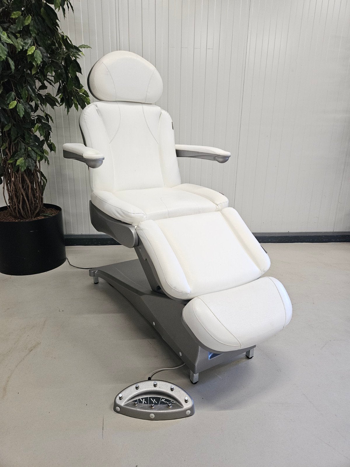 Bentlon Gold Elektrische Behandelstoel of pedicurestoel, 6733BZ, Mulmed, Massagetafel, Ophalen of Verzenden