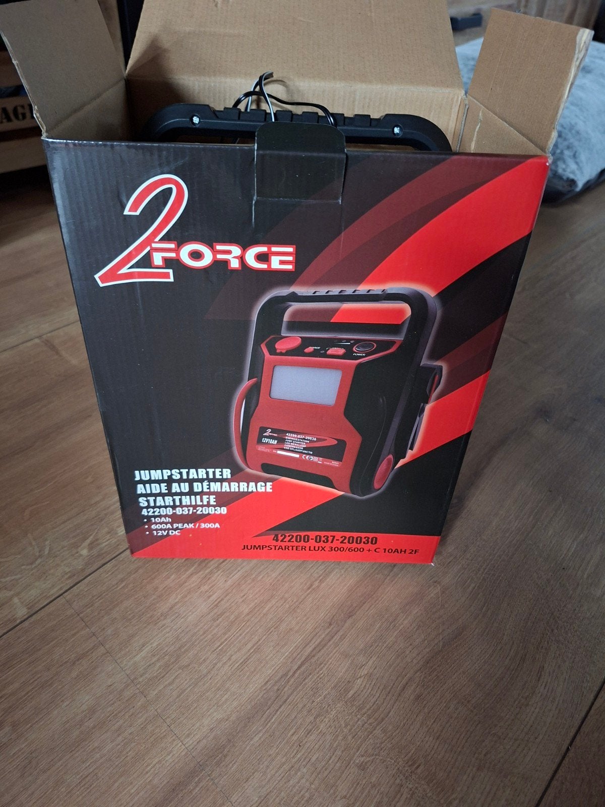 Jumpstarter lux 300/600 10 ah, Ophalen of Verzenden