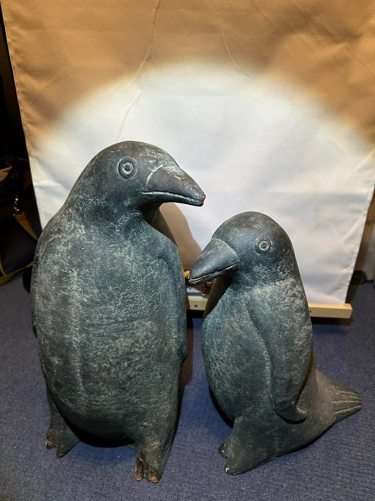 Set van 2 decoratieve pinguïnbeelden - 38 cm en 47 cm, Ophalen, Gebruikt, Modern, Grijs