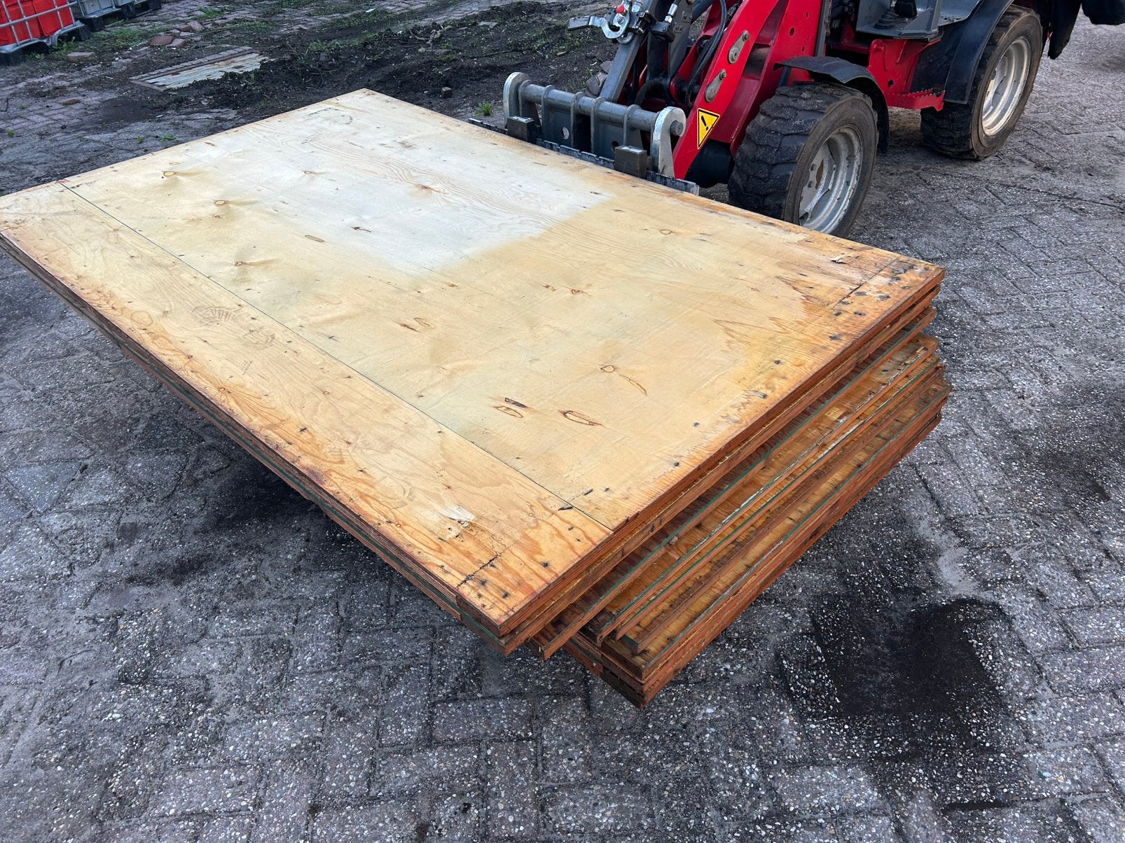 12 stuks houten panelen met balkenframe – 120/150 x 240 cm, Ophalen, Zo goed als nieuw, Multiplex, 20 tot 50 mm