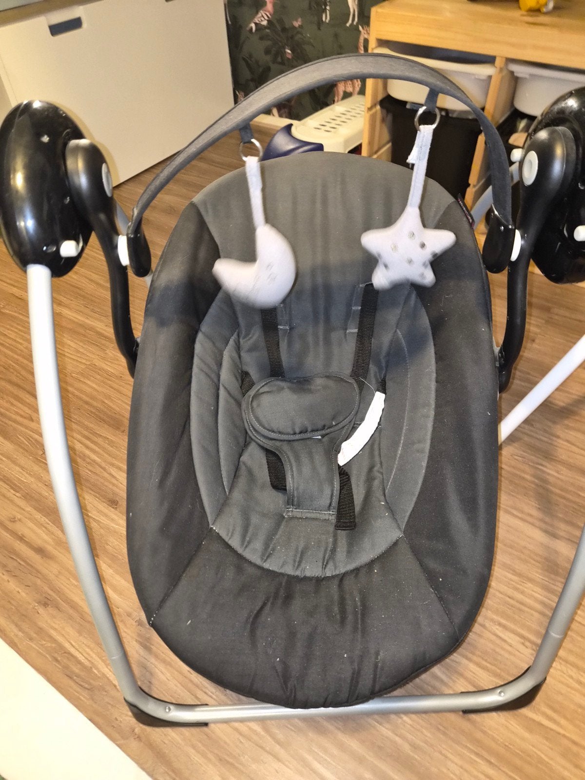 Comfortabele babyschommel met geluiden, Ophalen, Gebruikt, Overige typen, Met geluid