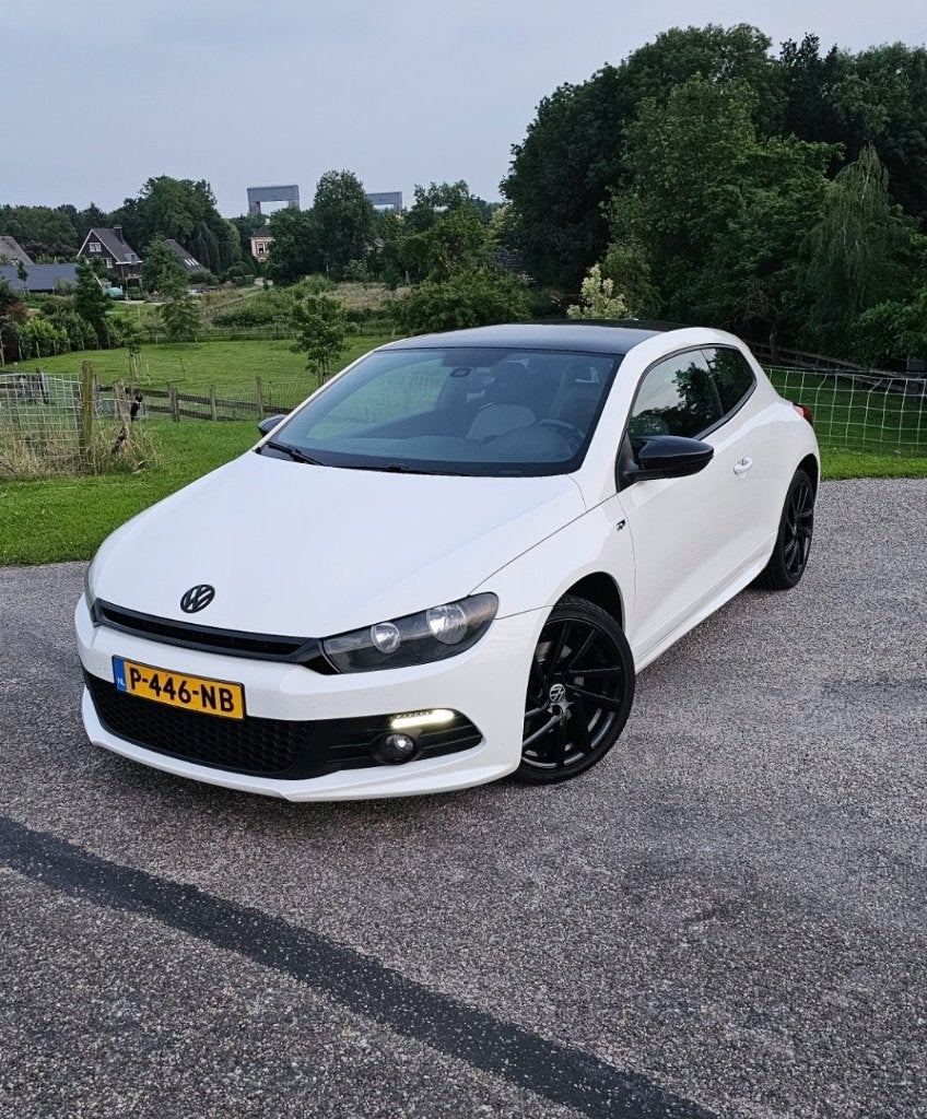 Volkswagen Scirocco 1.4 TSI 2011 Nw Ketting/Nw Apk/R Line!, Auto's, Volkswagen, Voorwielaandrijving, 15 km/l, 4 cilinders, USB