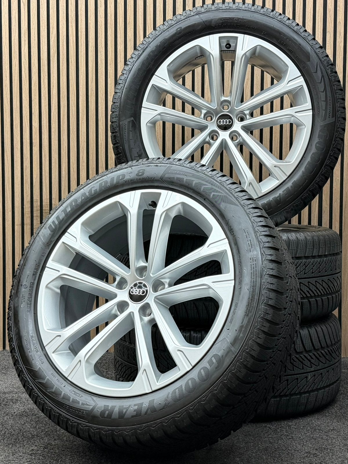 ZGAN! Originele 20 inch Audi Q7 SQ7 5x112 Goodyear AO 2025, Auto-onderdelen, Banden en Velgen, Ophalen, 285 mm, ., Banden en Velgen