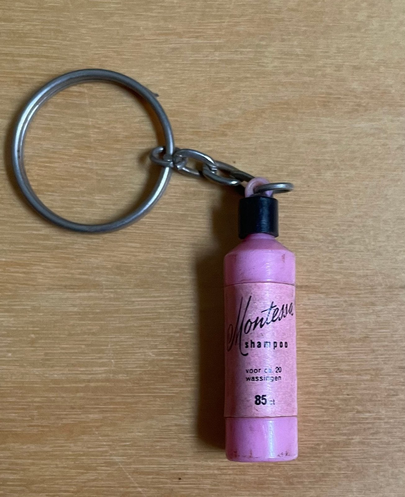 Vintage sleutelhanger Montessa Shampoo, Verzamelen, Ophalen of Verzenden, Gebruikt, Merk