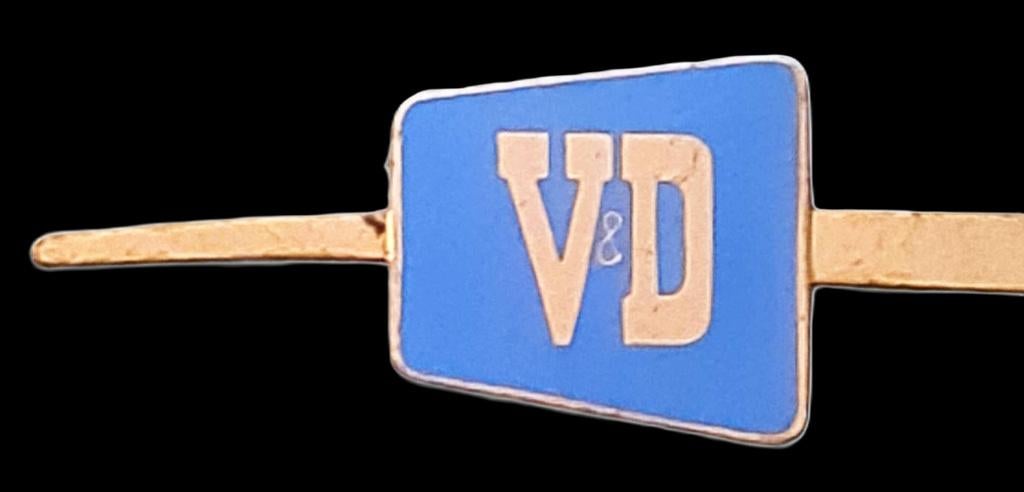V&D speld- lichtblauw-goudkleur, Verzenden, Nieuw, Merk, Speldje of Pin
