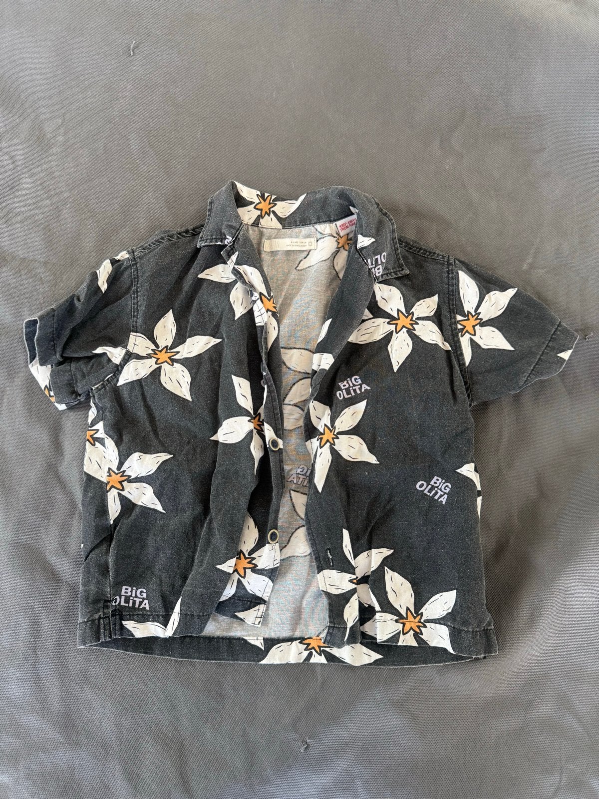 Zara Hawaii overhemd maat 104 (4 jaar) met bloemenprint, Kinderen en Baby's, Kinderkleding | Maat 104, Ophalen of Verzenden, Gebruikt