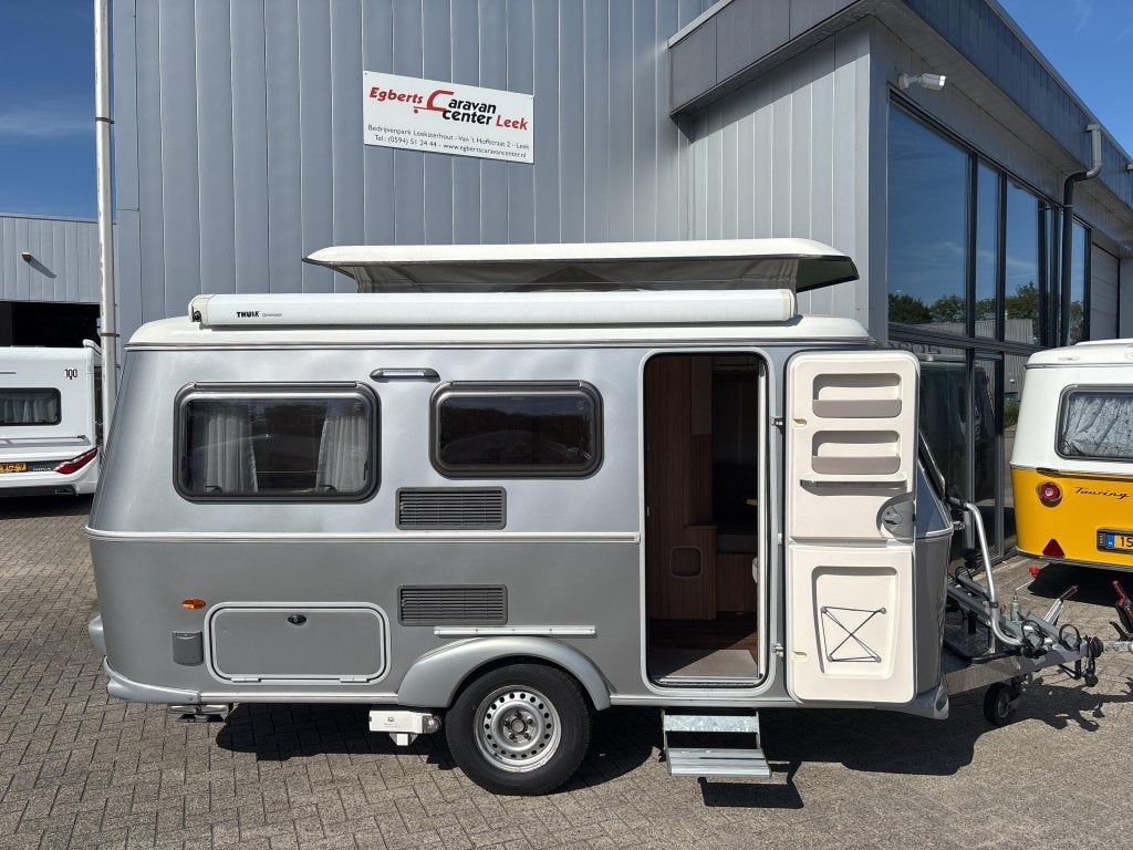 Eriba Touring Triton 430 GT Luifel Fietsendrager 2016, Luifel, 4 tot 5 meter, Eriba, Dwarsbed