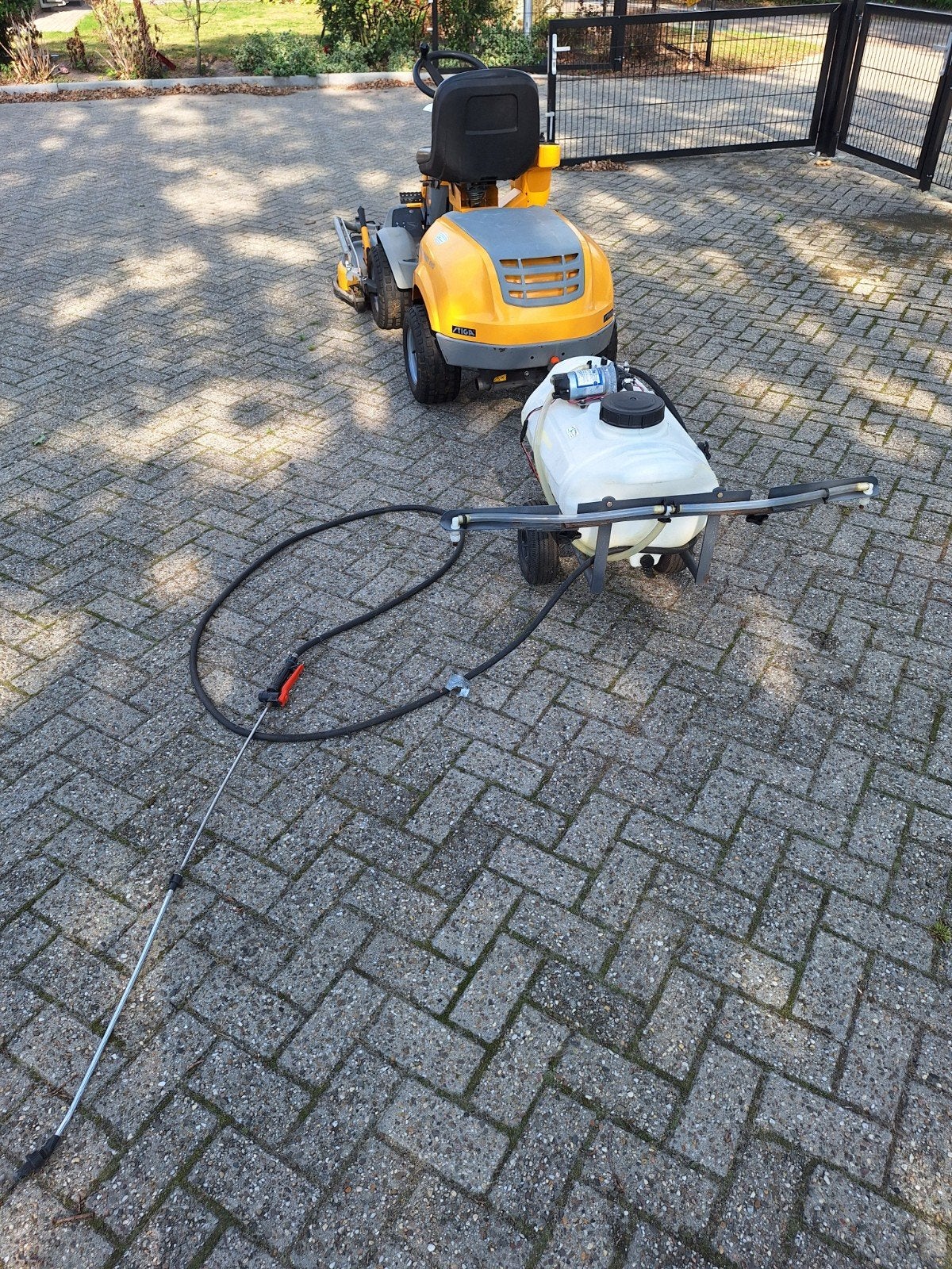 Turfmaster sproeiwagen getrokken 56l, Ophalen, ., Zo goed als nieuw, .