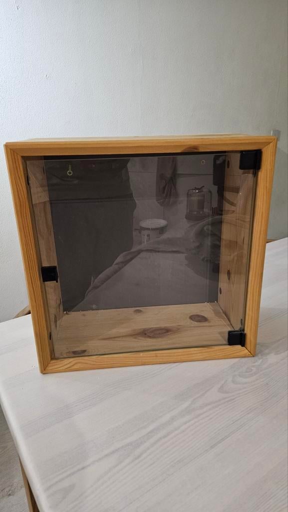 Mini houten vitrinekastje IKEA 37x37 cm, Ophalen, Minder dan 50 cm, Glas, Minder dan 25 cm