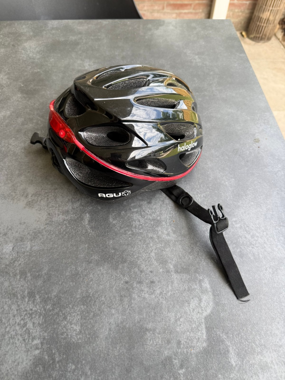Racefiets / mtb helm Agu haloglow, Fietsen en Brommers, Fietsaccessoires | Fietshelmen, Ophalen, Zo goed als nieuw, Heer of Dame