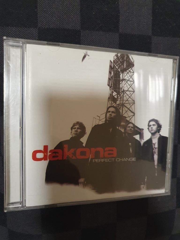 Dakona perfect change (us), Verzenden, Gebruikt, Poprock