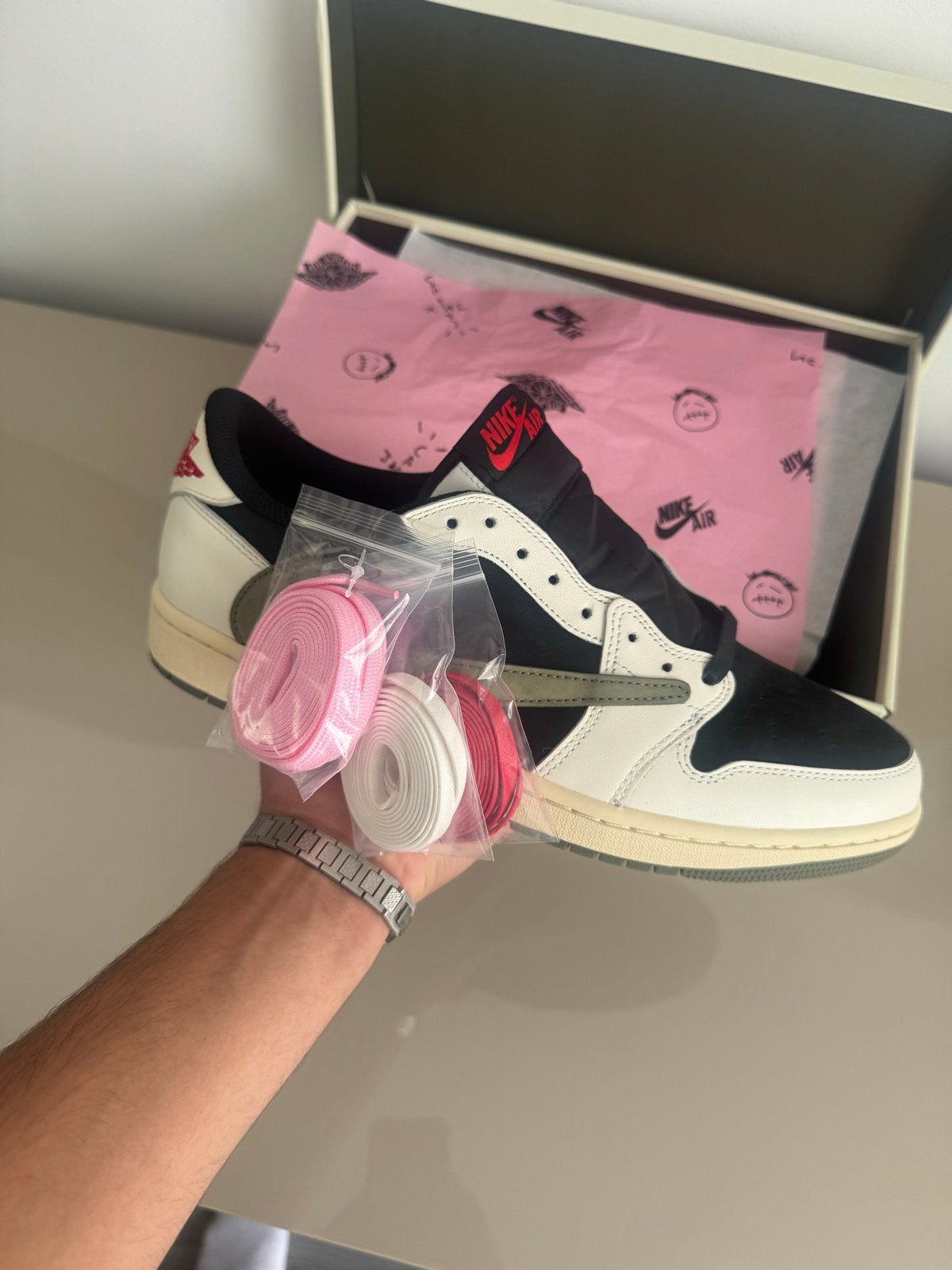 Nike Air Jordan 1 Low Travis Scott Reverse Mocha, Kleding | Heren, Schoenen, Ophalen of Verzenden, Nieuw, Bruin, Sneakers of Gympen