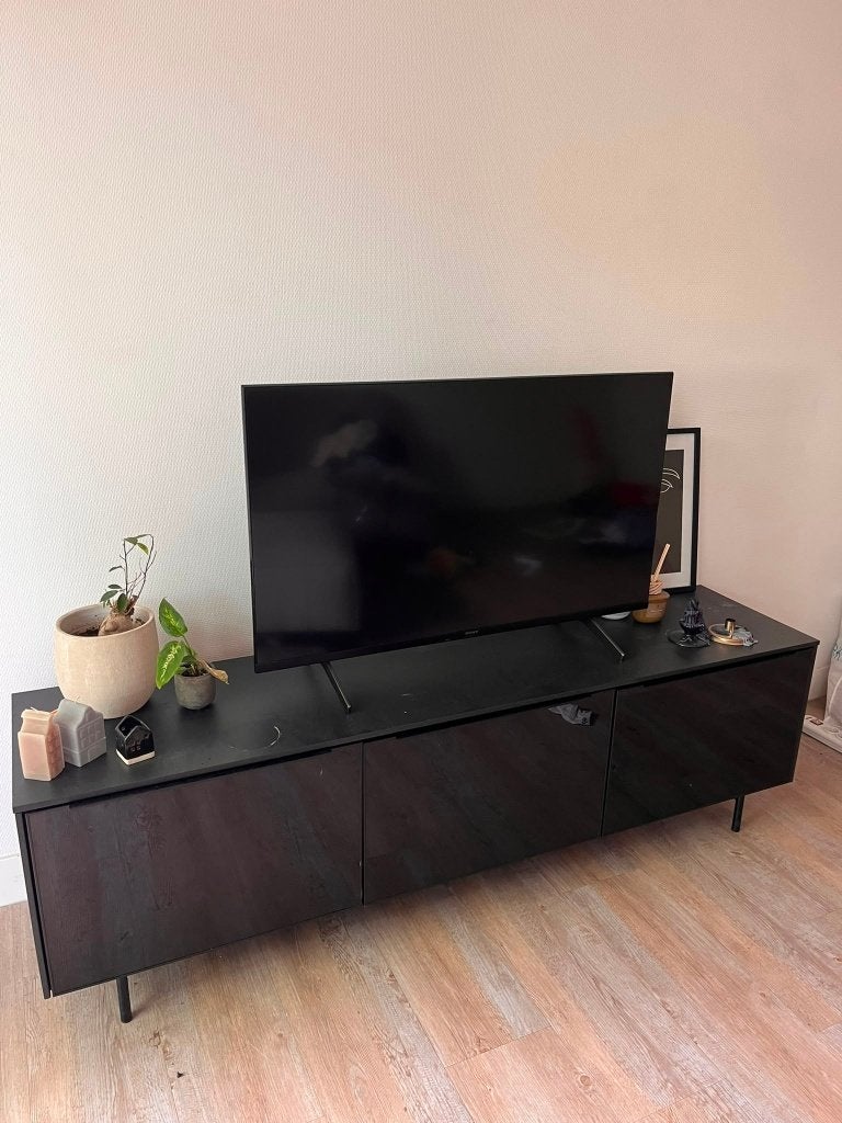 TV-meubel met deuren zwart/zwart glas, Ophalen, 150 tot 200 cm, Overige houtsoorten, Minder dan 100 cm