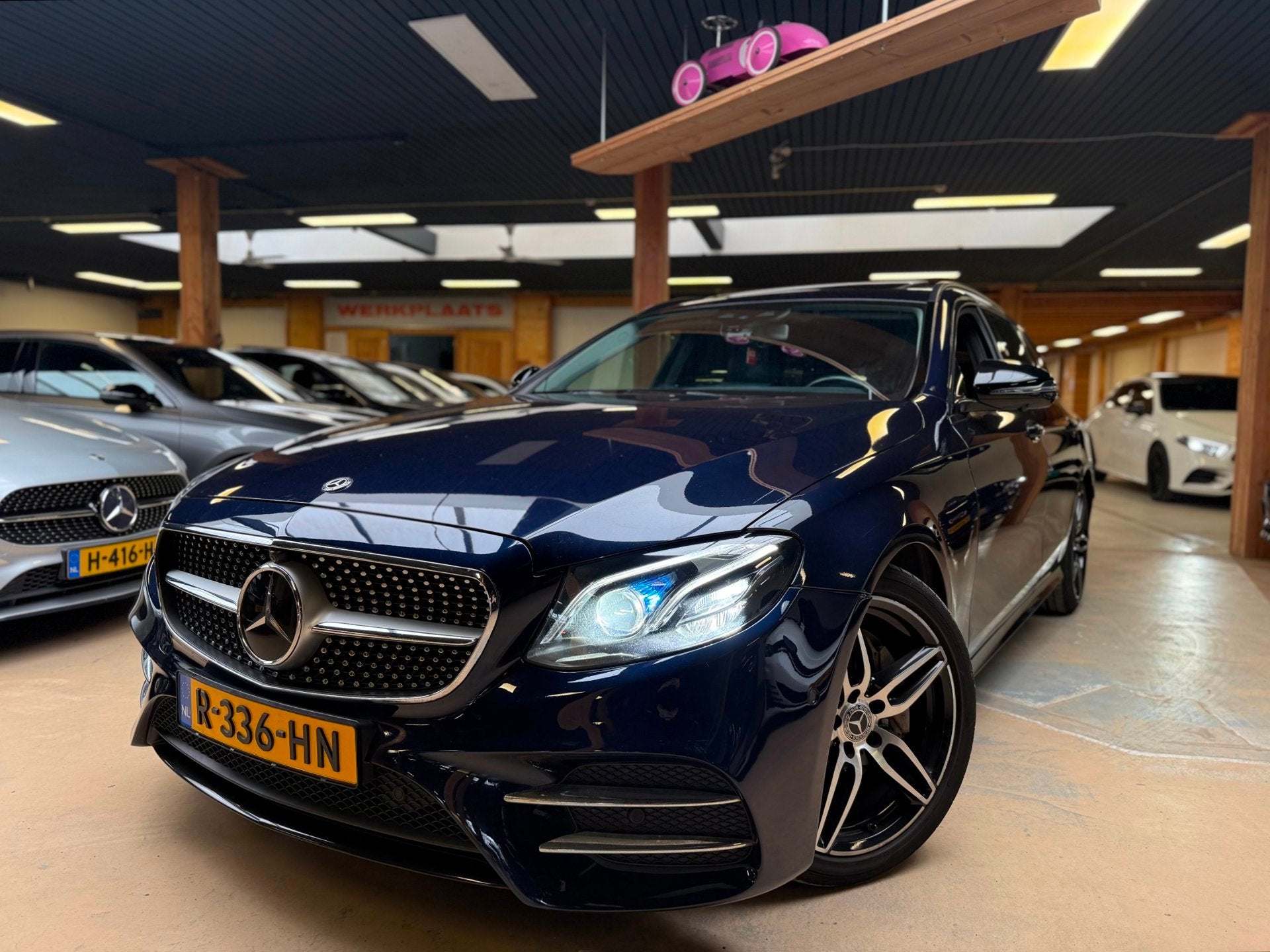 Mercedes-Benz E-klasse Estate 300 d Premium Plus VOL OPTIES, Auto's, Automaat, Dealer onderhouden, Achterwielaandrijving, Gebruikt