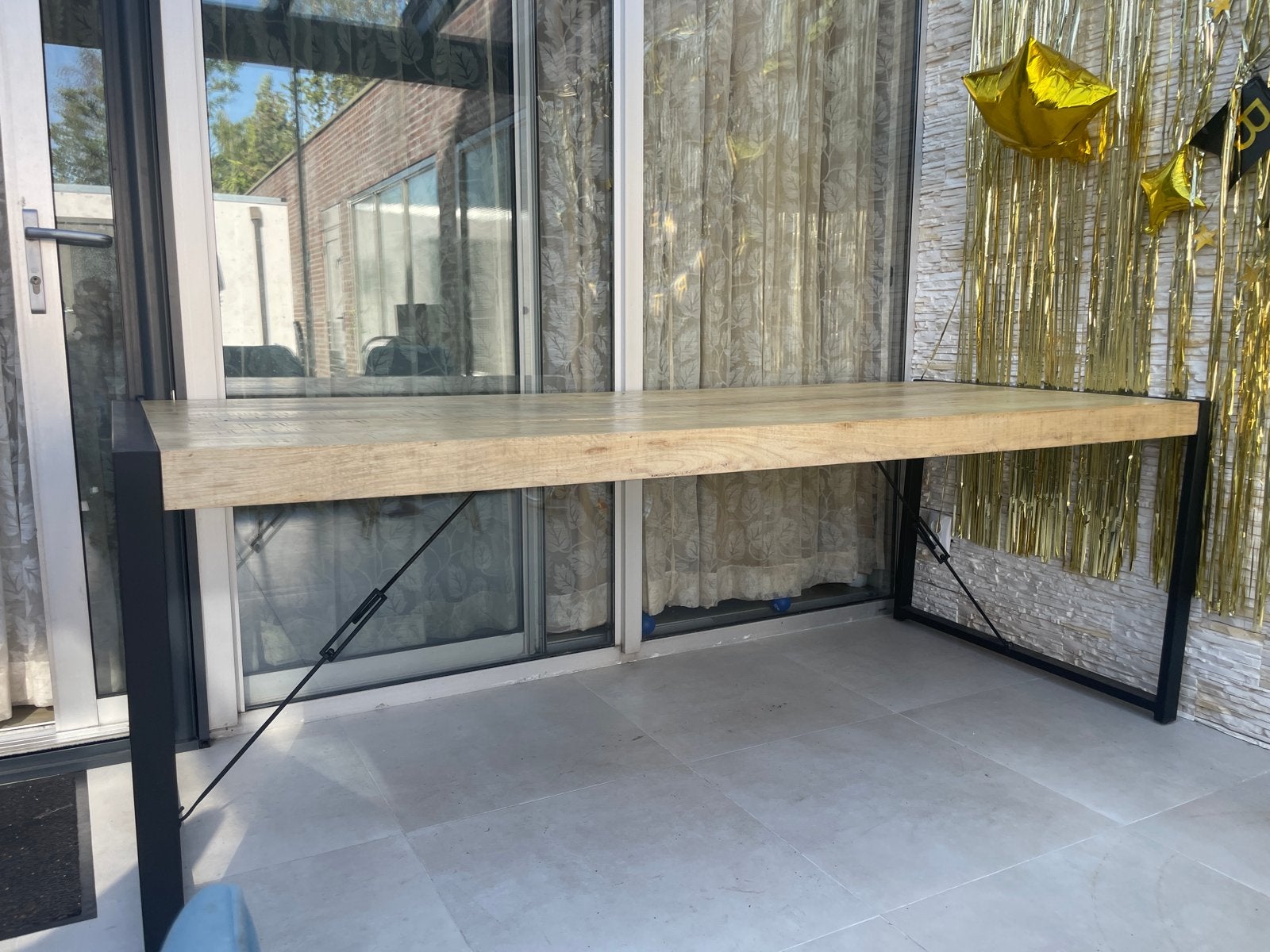 Foto 7 van Mangohout Eettafel met 6 stoelen