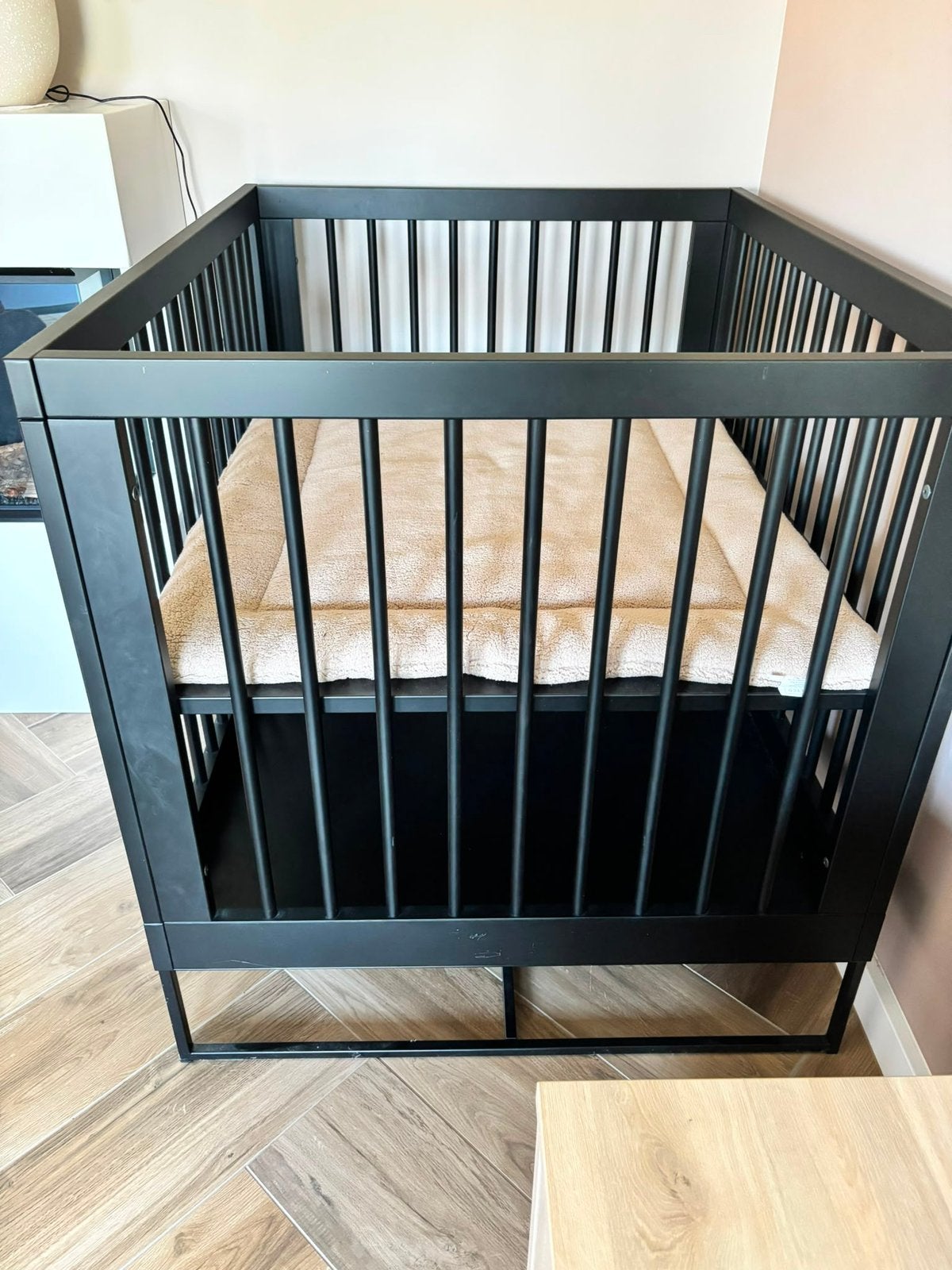Kidsmill box 100x80 zwart incl boxkleed, Ophalen, Gebruikt, Boxkleed