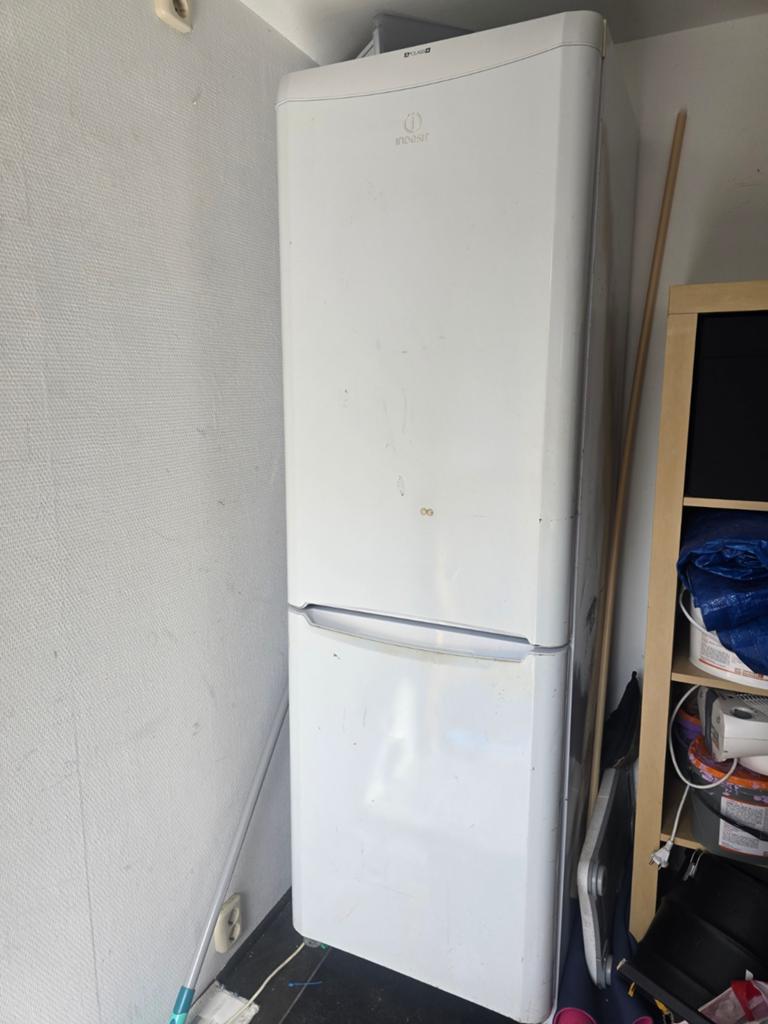 Gratis oud ijzer. Koelkast., Minder dan 75 liter, Ophalen, Zonder vriesvak, 160 cm of meer
