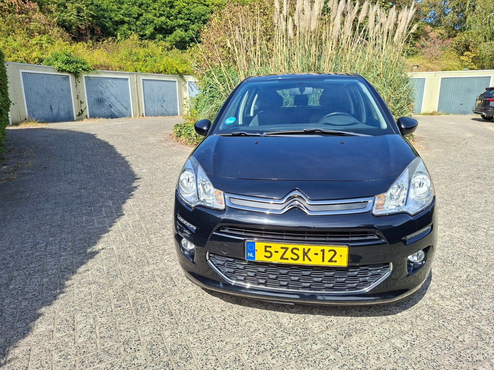 Citroën C3 1.2 Puretech 82pk 2015 Zwart, Voorwielaandrijving, 31 €/maand, 1199 cc, Zwart