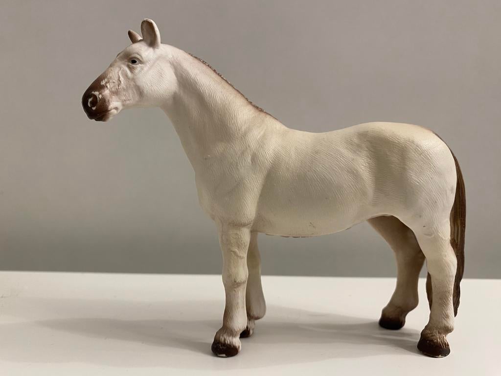 Schleich Hannoveraan Wit Merrie ~ 13228, Verzamelen, Dierenverzamelingen, Ophalen of Verzenden, Paard, Beeldje of Figuurtje