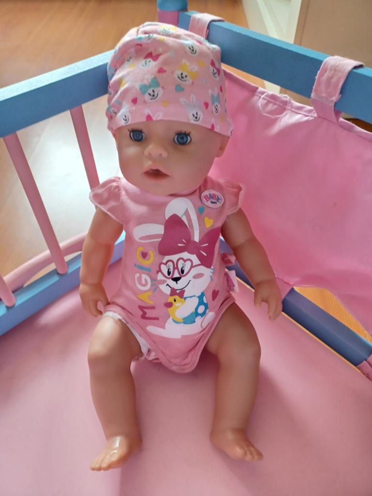 Baby born magic girl en box, Kinderen en Baby's, Speelgoed | Poppen, Ophalen of Verzenden, Zo goed als nieuw, Babypop